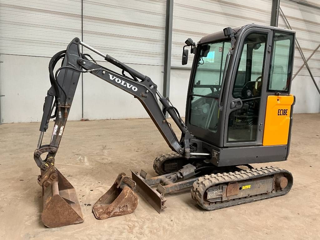 VOLVO ec 18 e Mini excavator €14,750