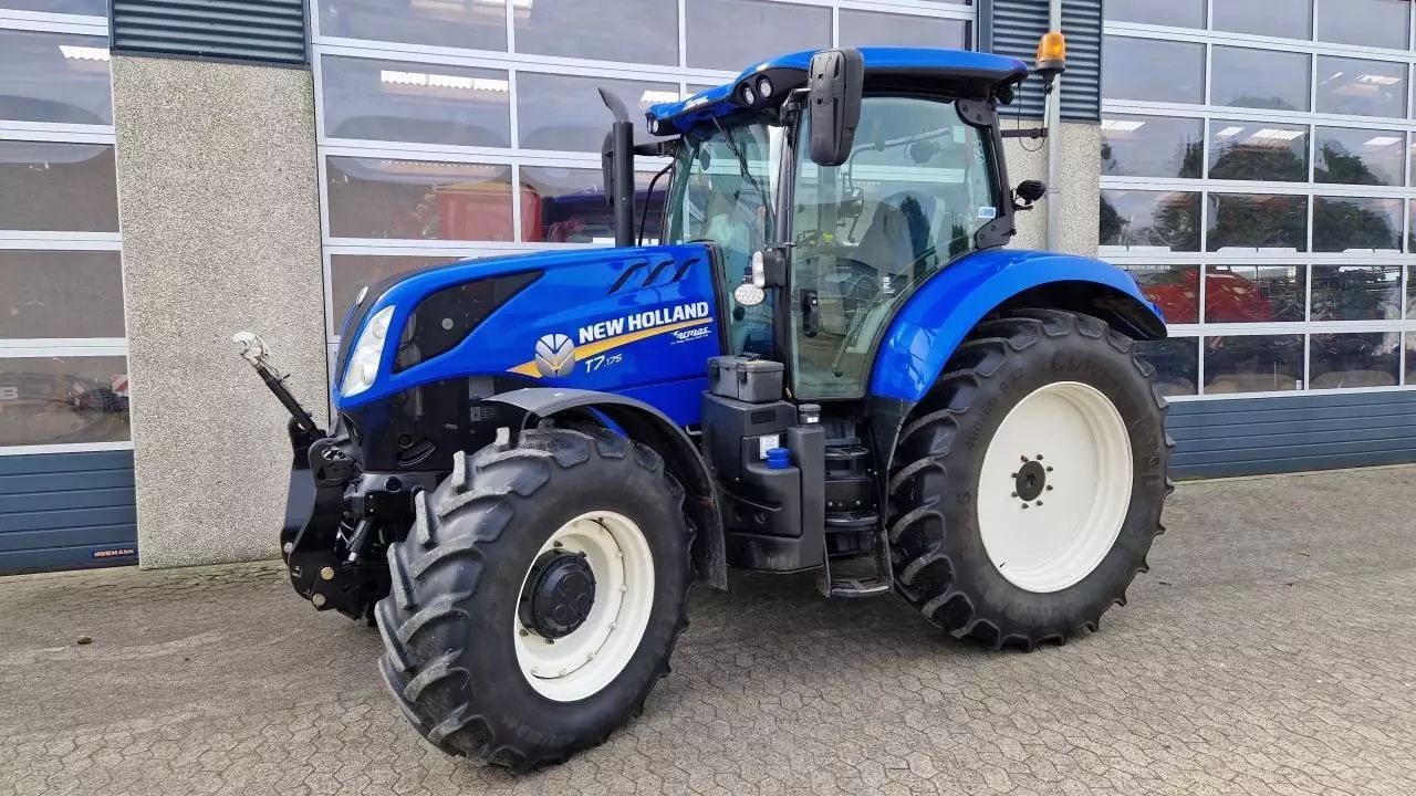 New Holland T7.175 Traktor 79 667 €