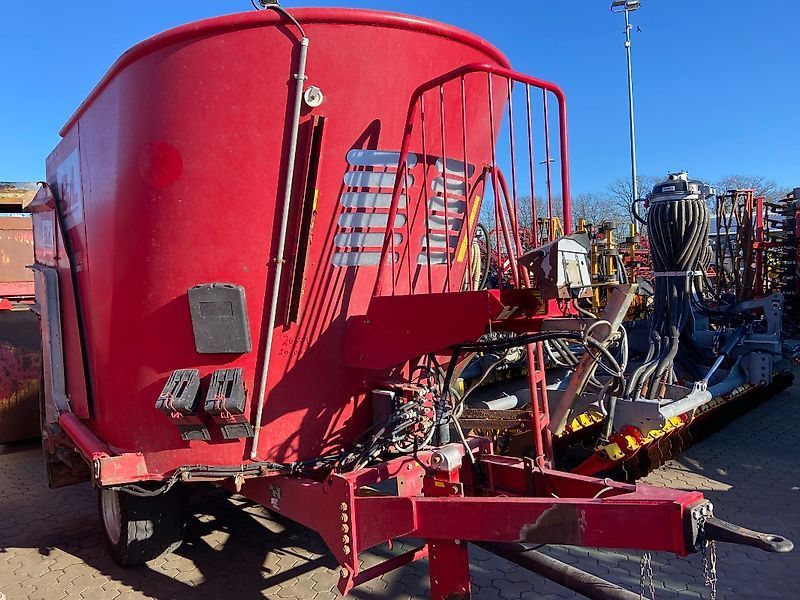 E-FARM: BVL v-mix 13 l - Mixer feeder - id VIZWBYN - €6,900 - Year of construction: 2015 - Germany