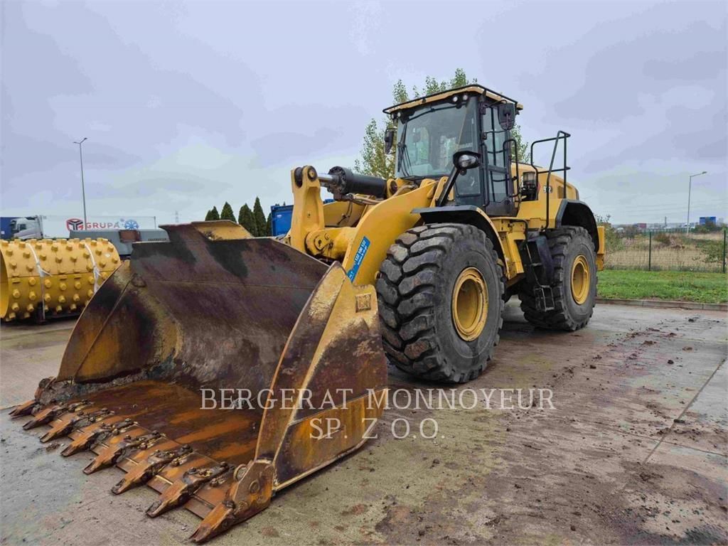 Caterpillar 972 Wheel loader €148,000