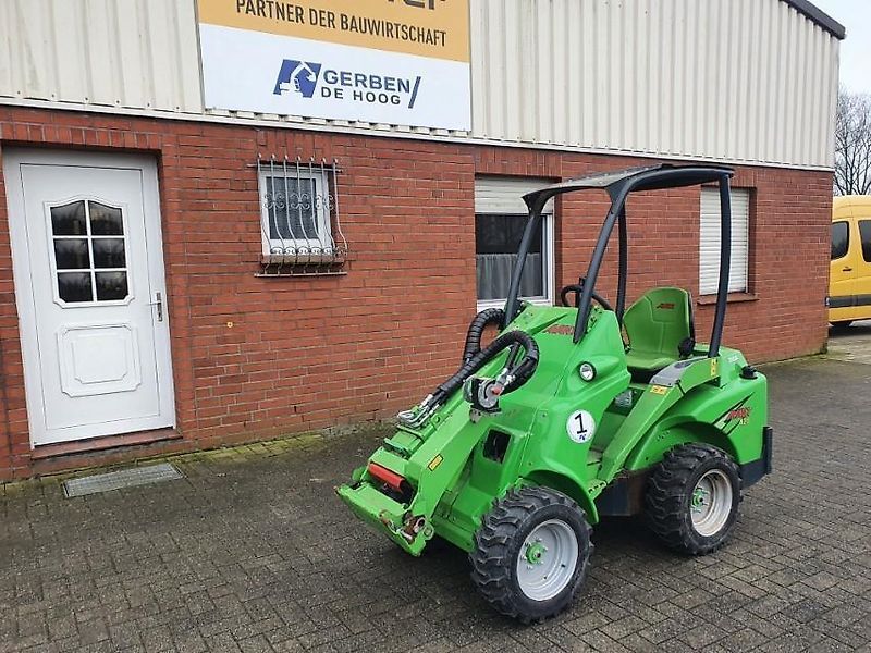 Avant tecno 420 hoflader / hoftrac / telelader nur 190 stunden!! Csúszókerekes rakodógép 20 500 EUR