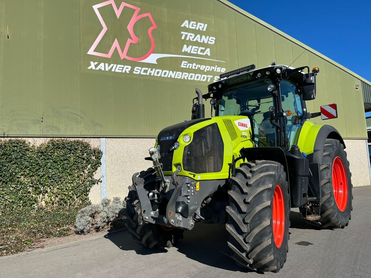 Claas Axion 800 Трактор