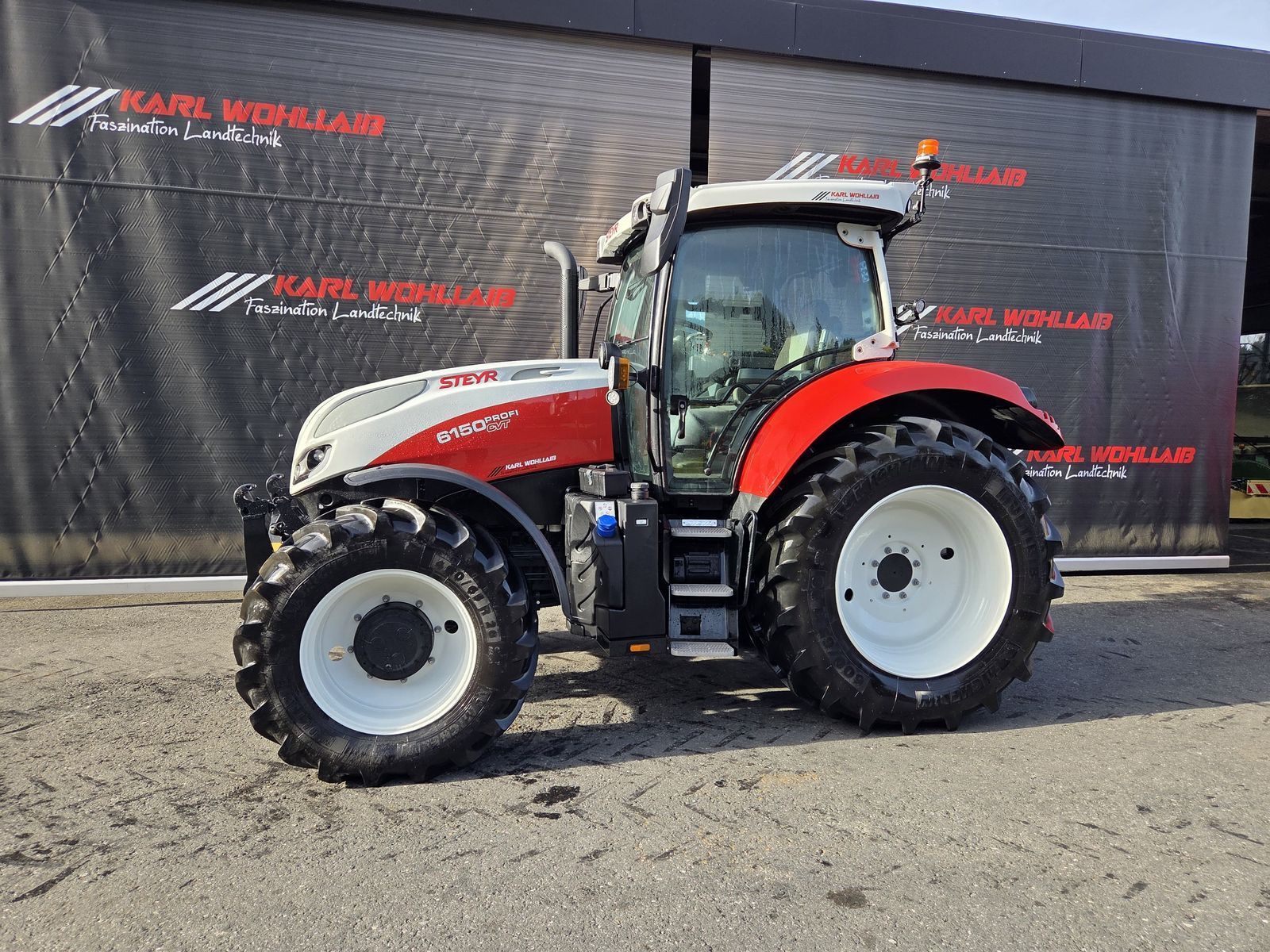 Steyr CVT 6150 Profi Tractor €115,659
