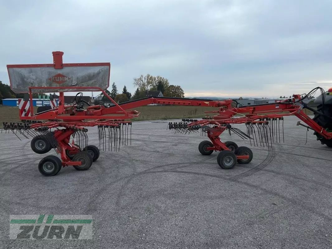 E-FARM: Kuhn GA 6632 - Andaineur - id L7MD3AQ - 10 000 € - Année: 2011 - Allemagne
