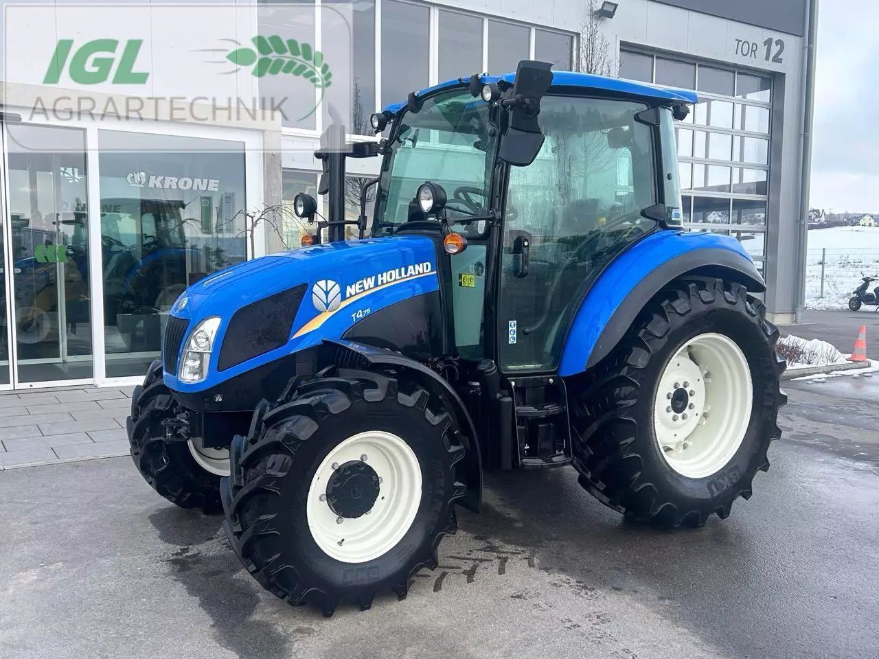 New Holland T4.75 Tractor €38,000