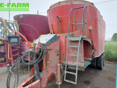 E-FARM: Kuhn 2580 - Mixer feeder - id C8CFXEZ - €25,000 - Year of construction: 2011