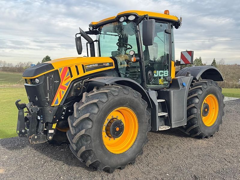 JCB Fastrac 4220 Traktor 102.582 €