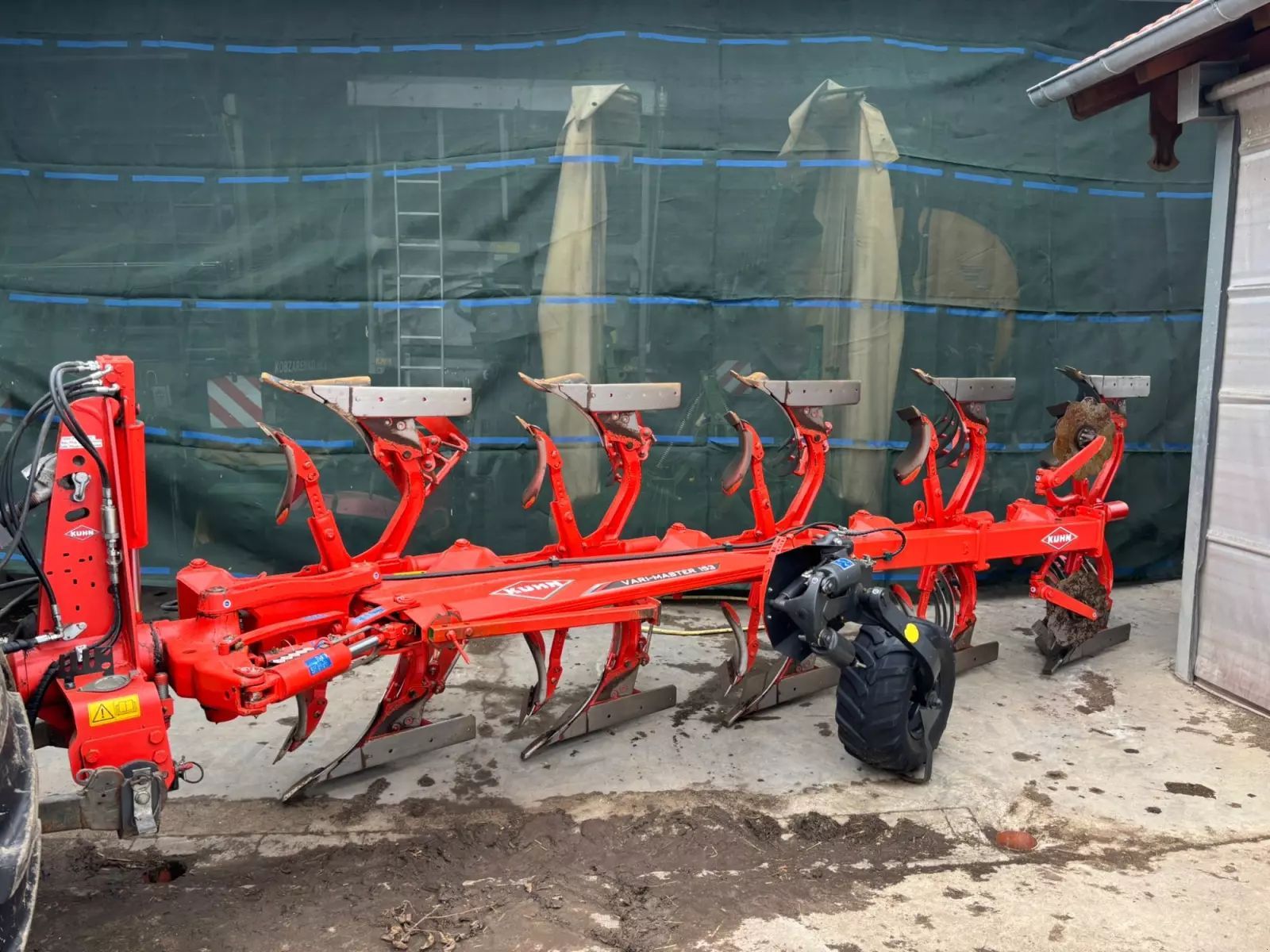 Kuhn varimaster 153 nsh Charrue 28 151 €