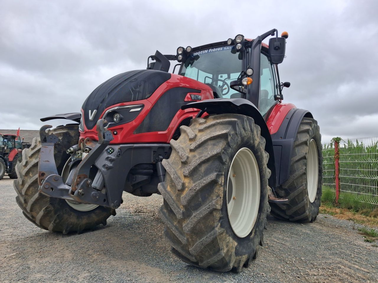 Valtra T234 Direct Traktor 112.000 €
