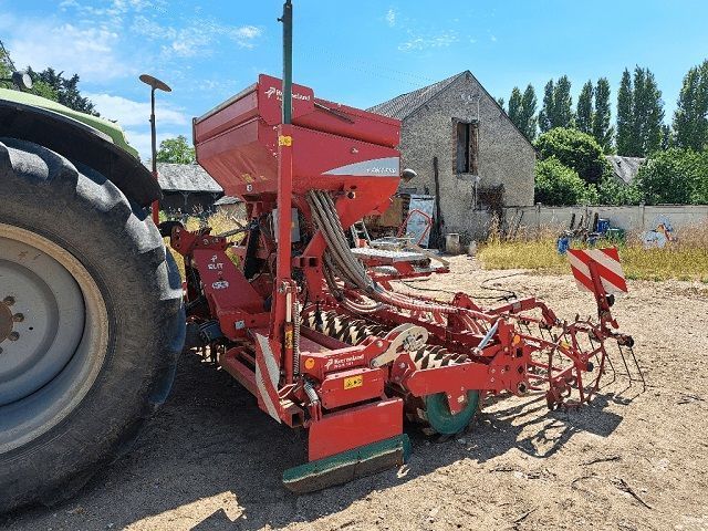 E-FARM: Kverneland S-DRILL - Vetőgép kombináció - id KFF1QIJ - 18 000 EUR - Gyártási év: 2014 - Motor teljesítménye (LE): 180,Franciaország