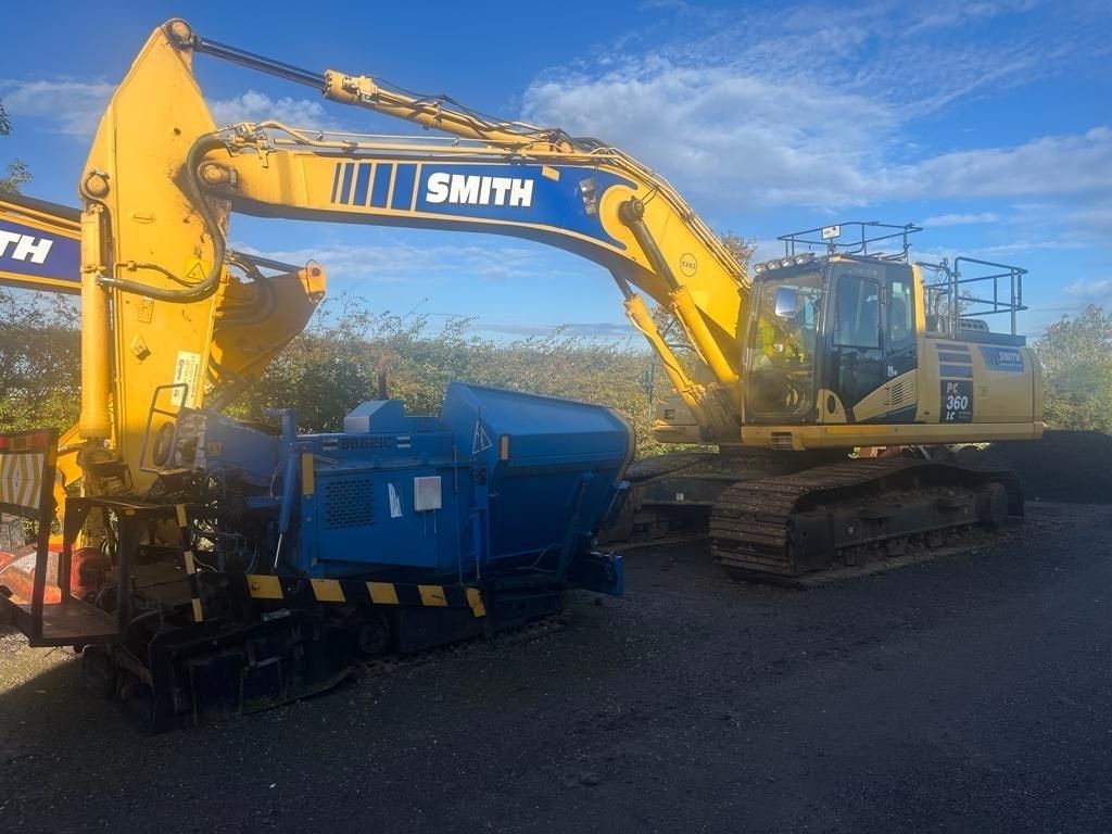 KOMATSU 360-10 Crawler excavator €77,390