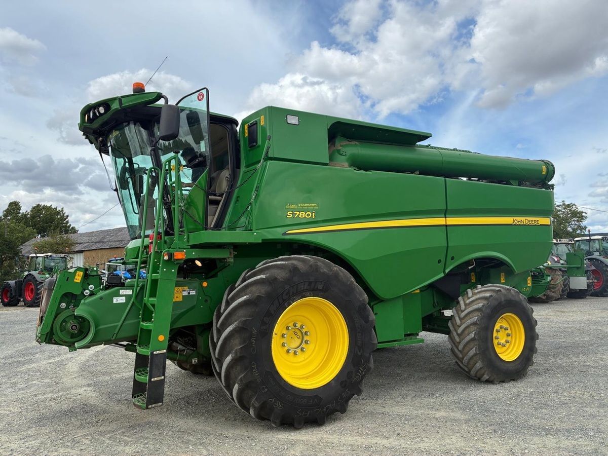 John Deere S 780 Combine harvester €199,000