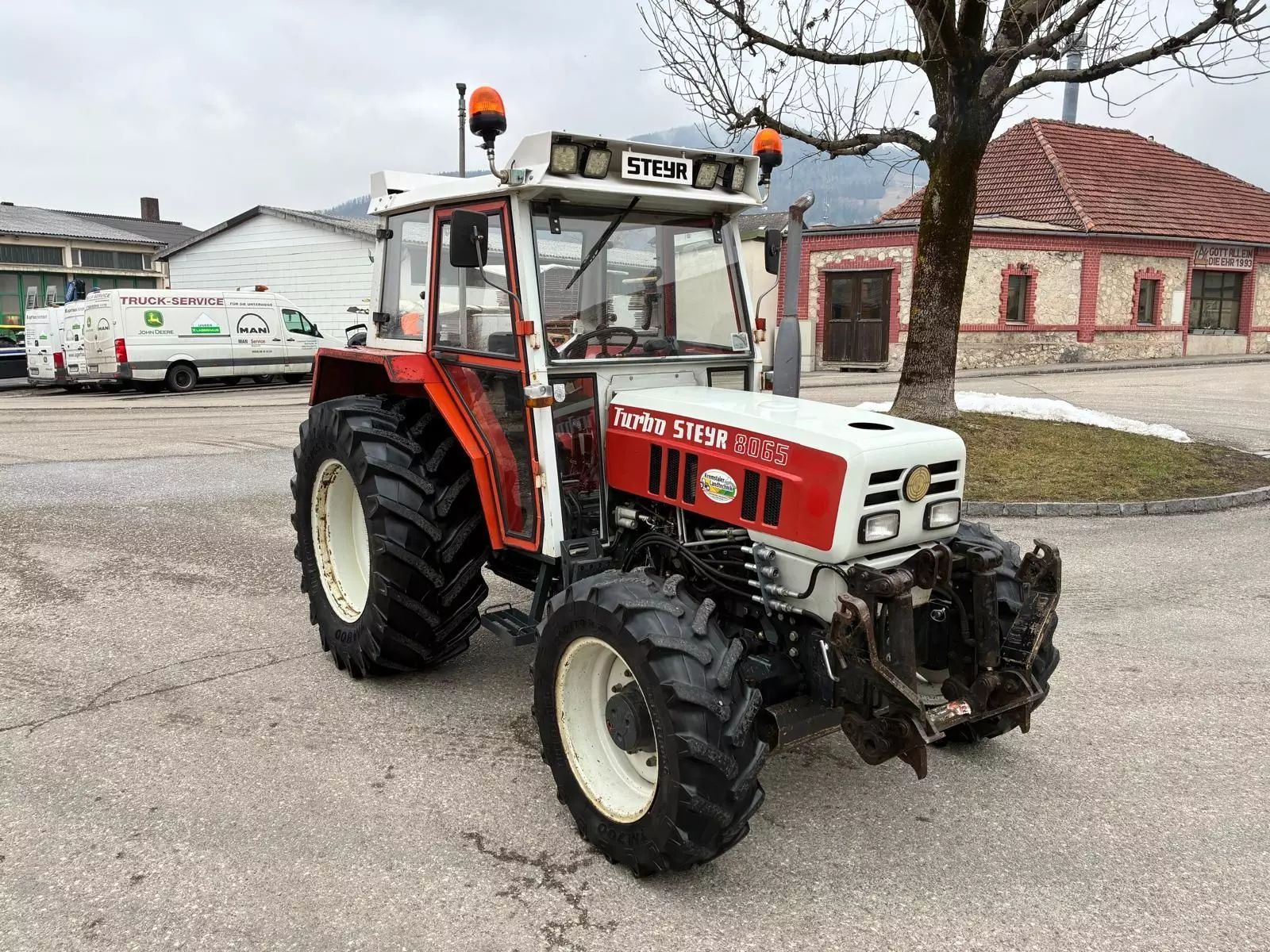 Steyr 8065 Traktor 19 381 €