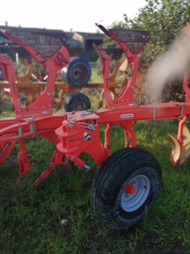 E-FARM: Maschio Unico M 4+1 - Plov - id 5SJLEX4 - 12.000 € - Produktionsår: 2020 - Italien