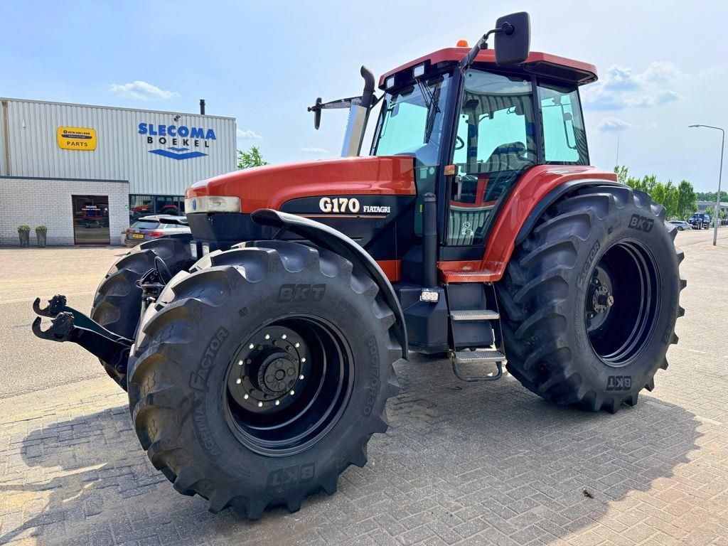 New Holland G 170 Tractor €29,500