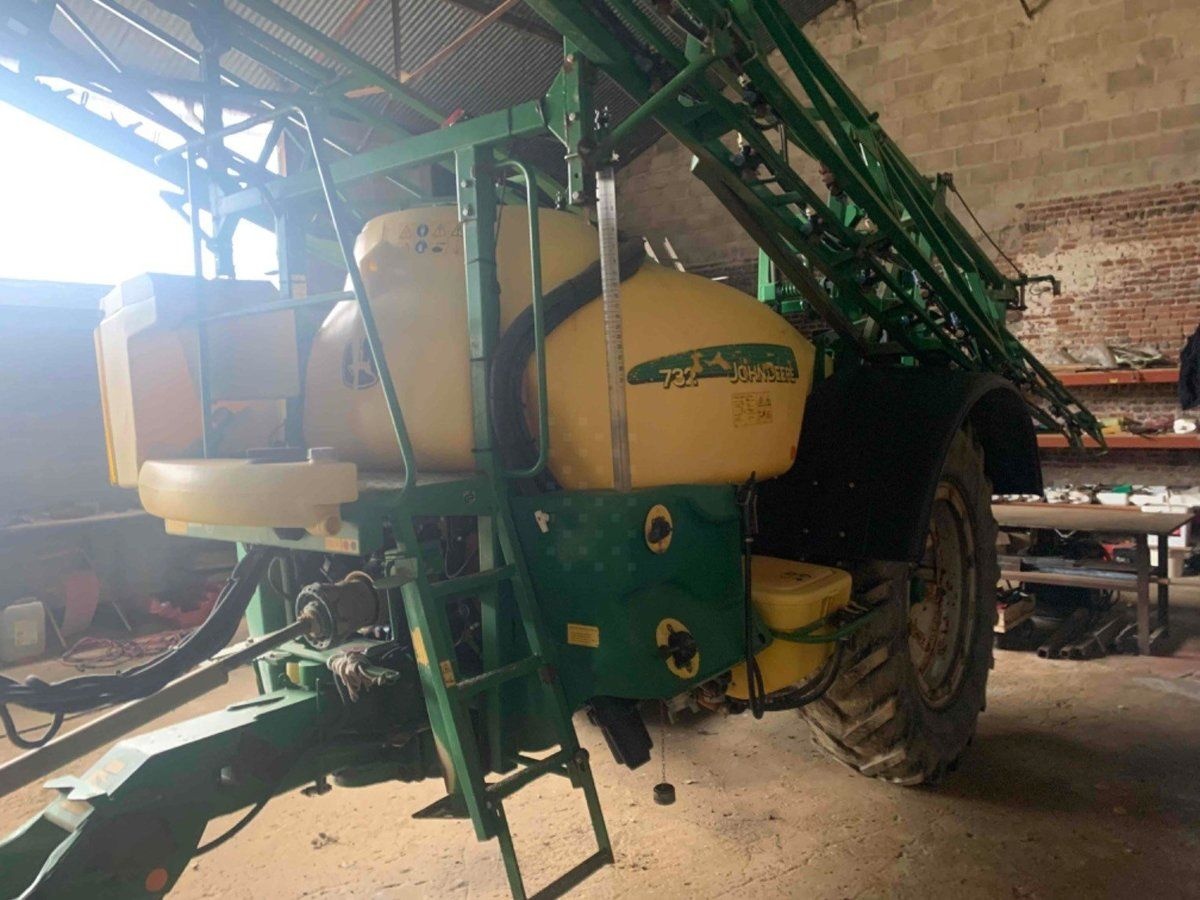 John Deere 732 sprayers €12,500