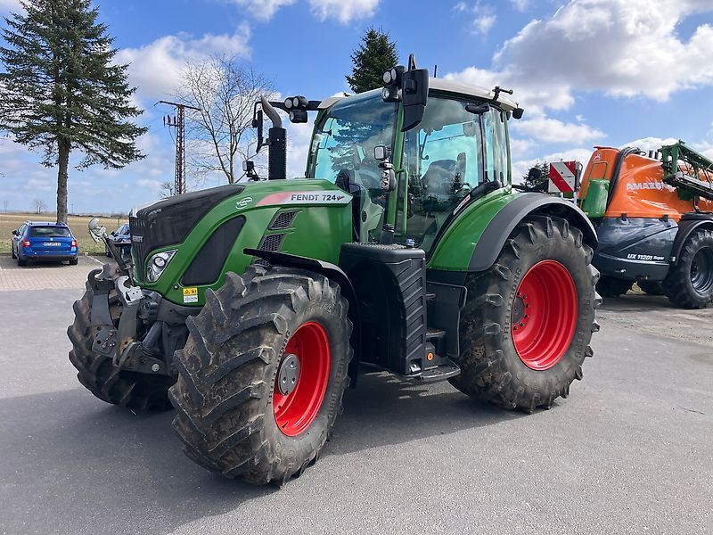 Fendt 724 Vario Tractor €95,000