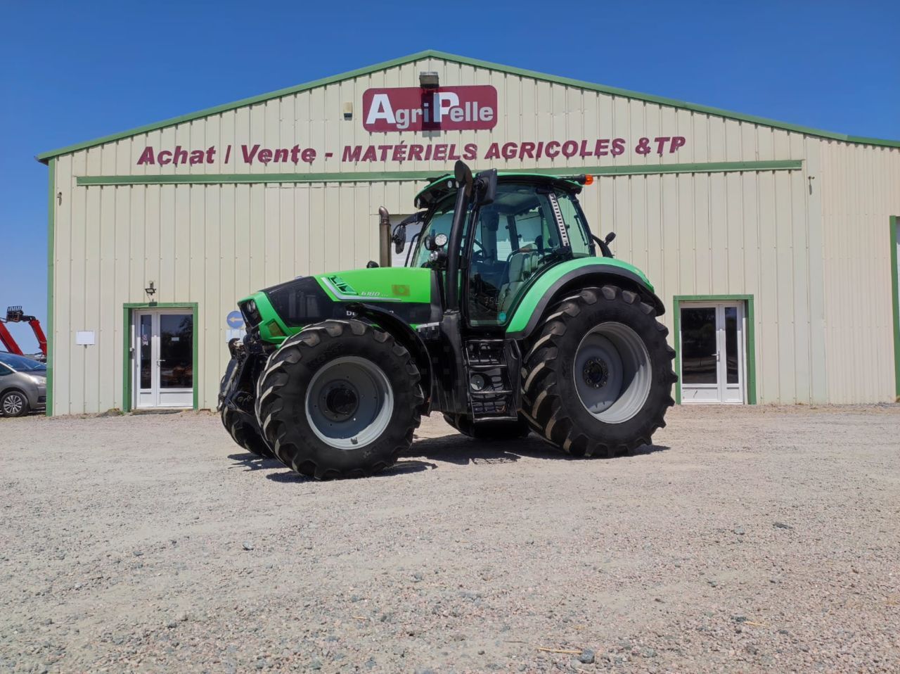 E-FARM: Deutz-Fahr Agrotron 6180 - Tracteur - id SXV5GLZ - 42 000 € - Année: 2014 - Lecture du nombre d'heure: 7 379,Puissance du moteur (chevaux): 175,France