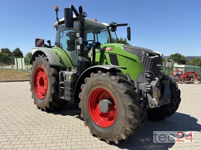 Fendt 728 Vario Tractor €255,000