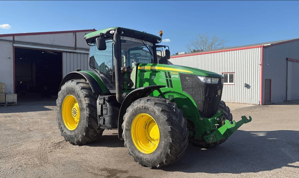 John Deere 7230 R Tractor 60.000 EUR