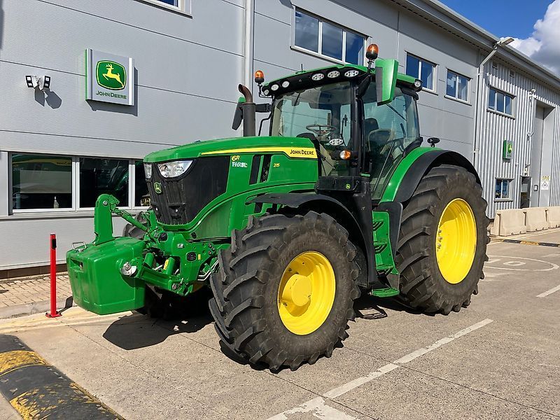 John Deere 6R 215 Tractor €161,460