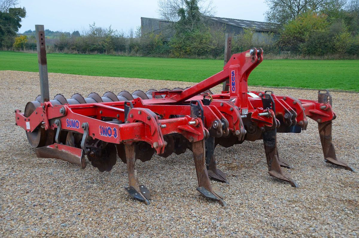 E-FARM: Sumo trio primary cultivator 3m - Cultivator - id DMCFA8M - €15,394 - Year of construction: 2009 - United Kingdom