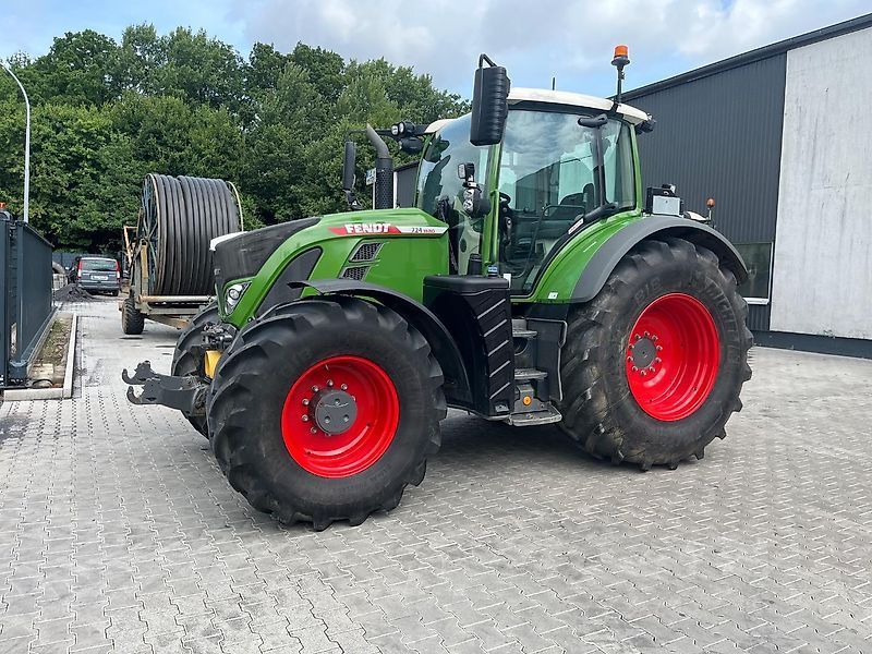 E-FARM: Fendt 724 Vario - Traktor - id RNK9KCP - 185.000 € - Baujahr: 2023 - Abgelesene Motorstunden: 1.700,Motorleistung (PS): 240,Deutschland