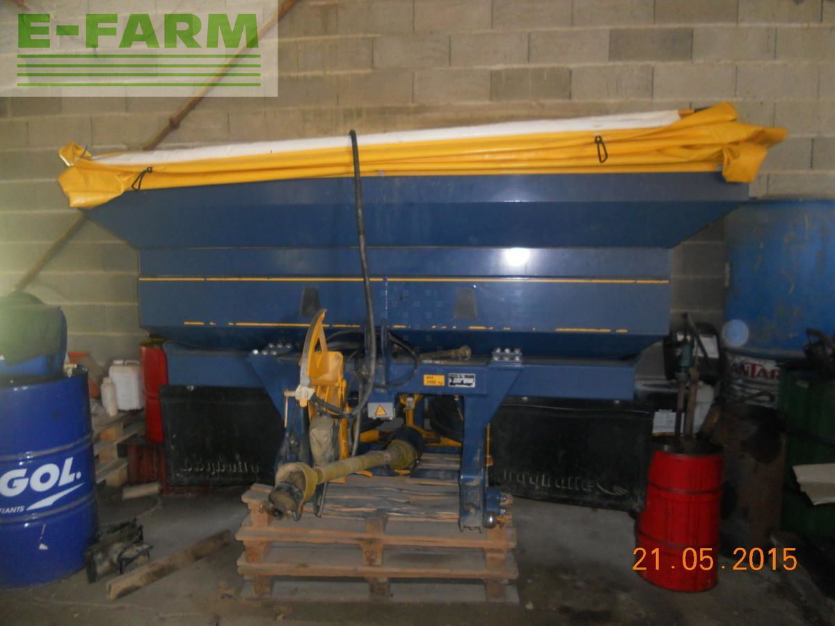 E-FARM: Bogballe exw trend - Gødningsspreder - id WWJ8GMG - 9.300 € - Produktionsår: 2003 - Frankrig