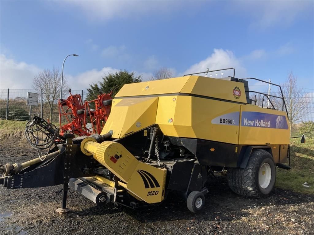 New Holland BB 960 Ballenpresse