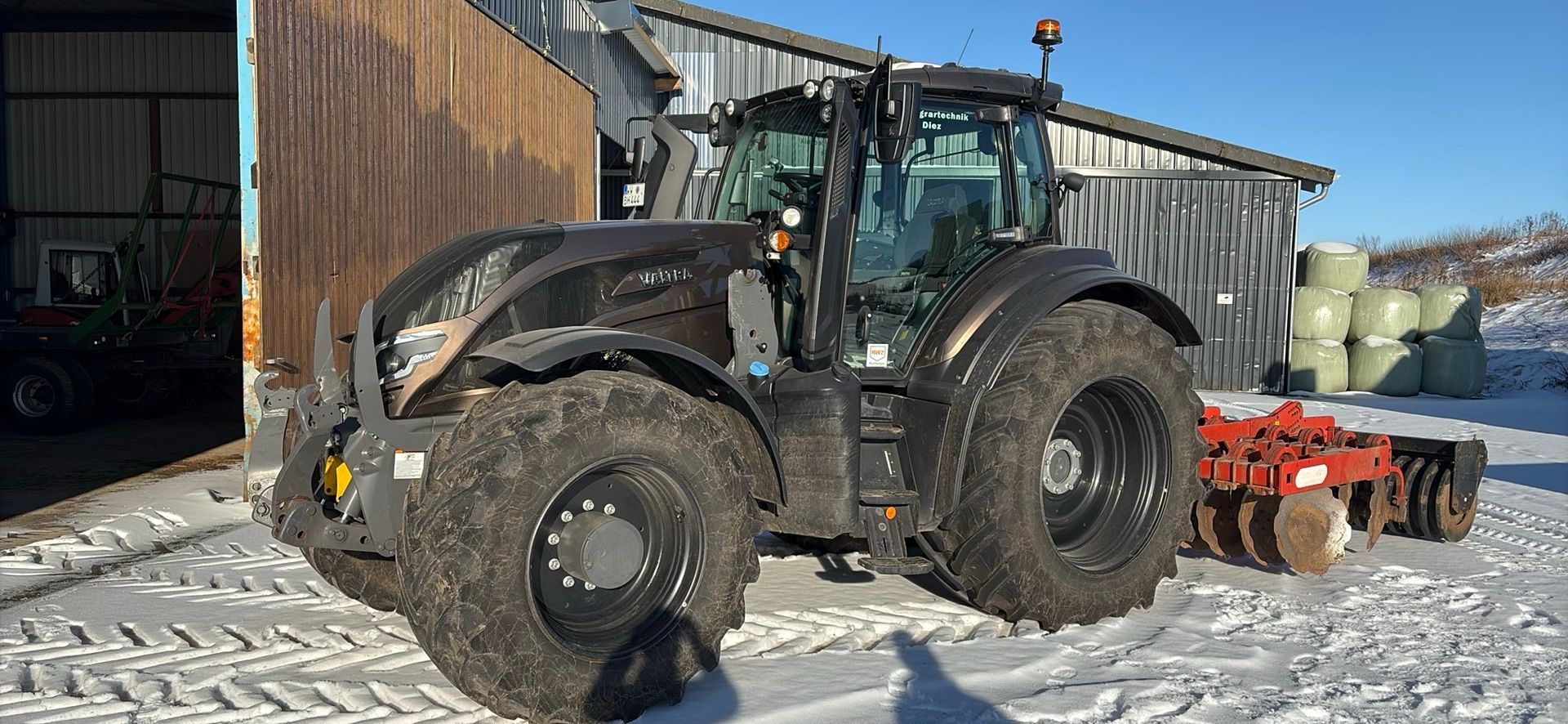 Valtra T 235 D Tractor €130,000