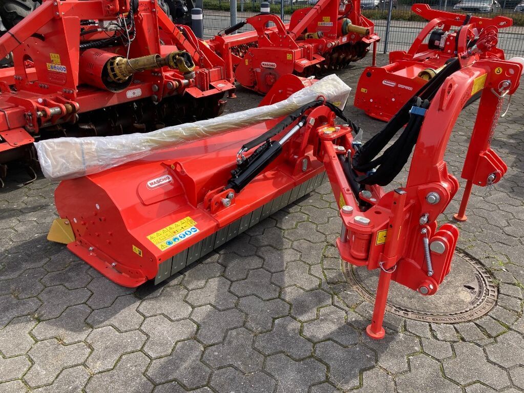 Maschio Giraffa XL SE 160 Topper €7,250