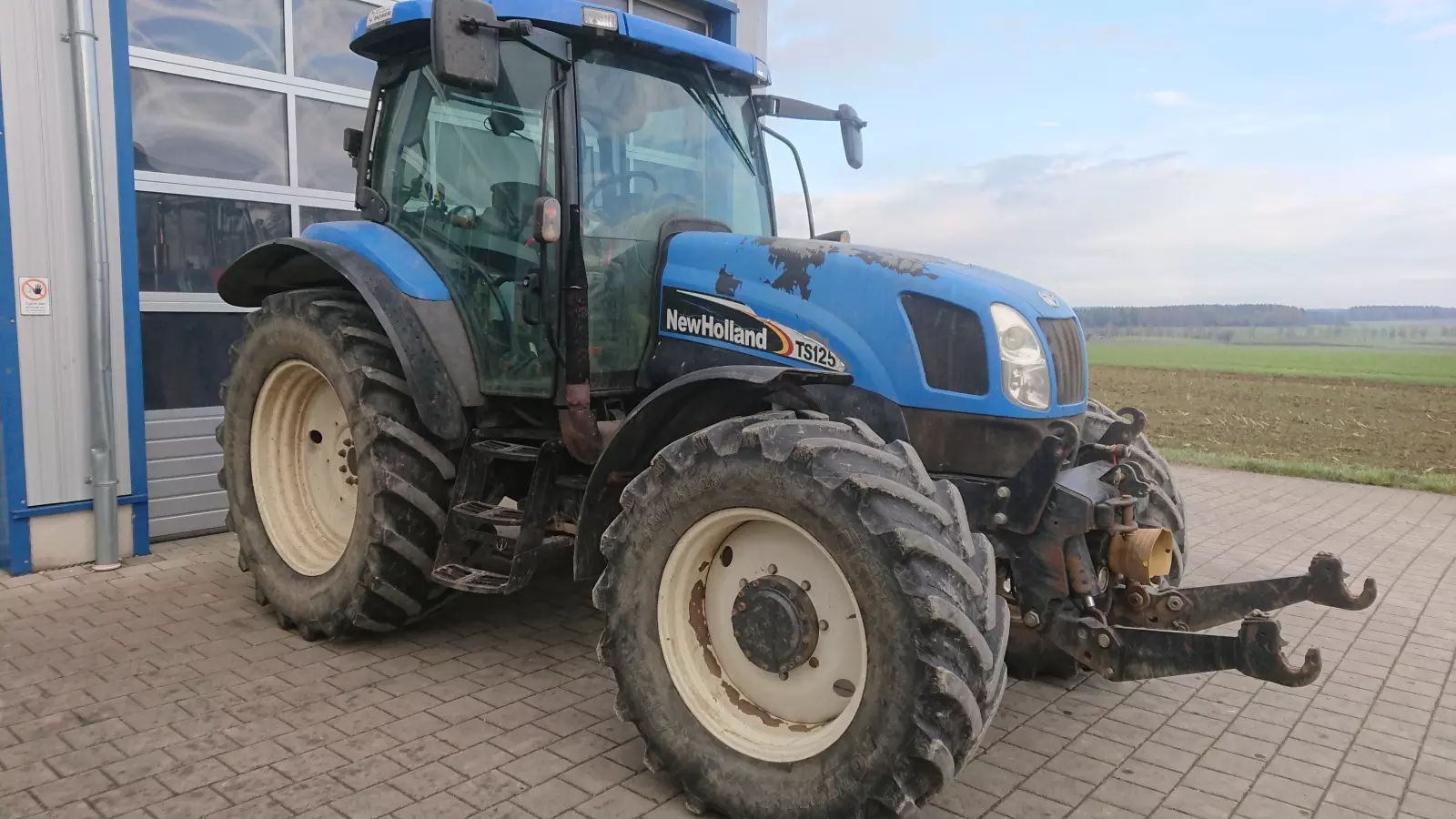 New Holland TS 125 A Traktor 25 000 €