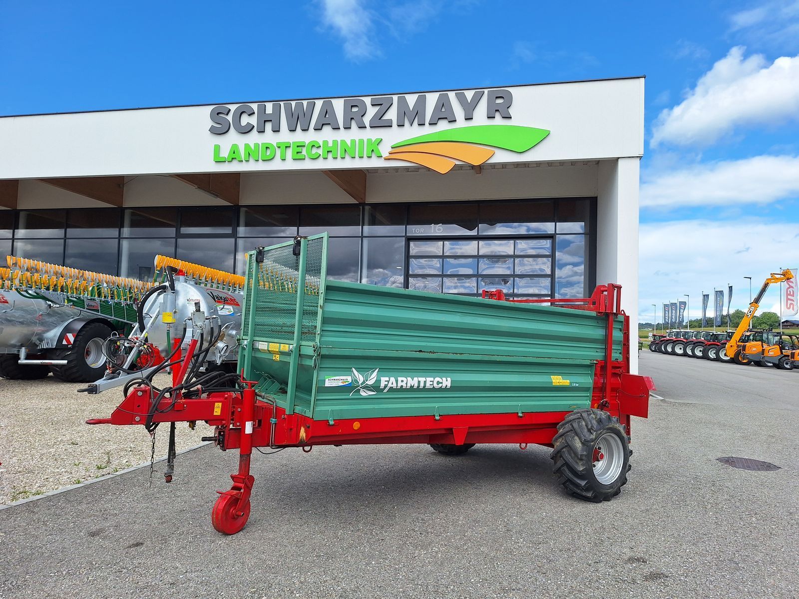 E-FARM: Farmtech minifex 550 - Mist- und Kompoststreuer - id R7YNKMH - 11.460 € - Baujahr: 2015 - Österreich