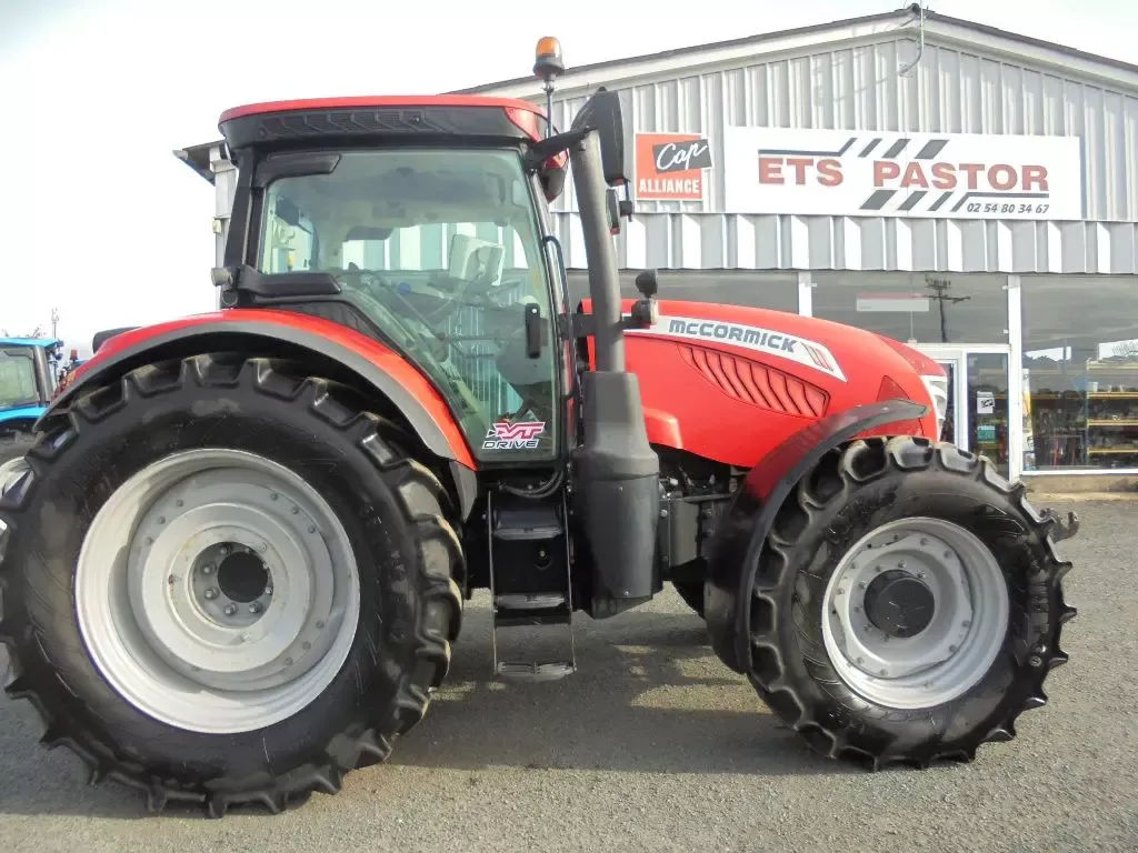 E-FARM: McCormick x7-680p - Τρακτέρ - id ZYLME9F - 69.800 € - Χρονία: 2016 - Μετρητής ωρών: 4.250,Ισχύς κινητήρα: 180,Γαλλία