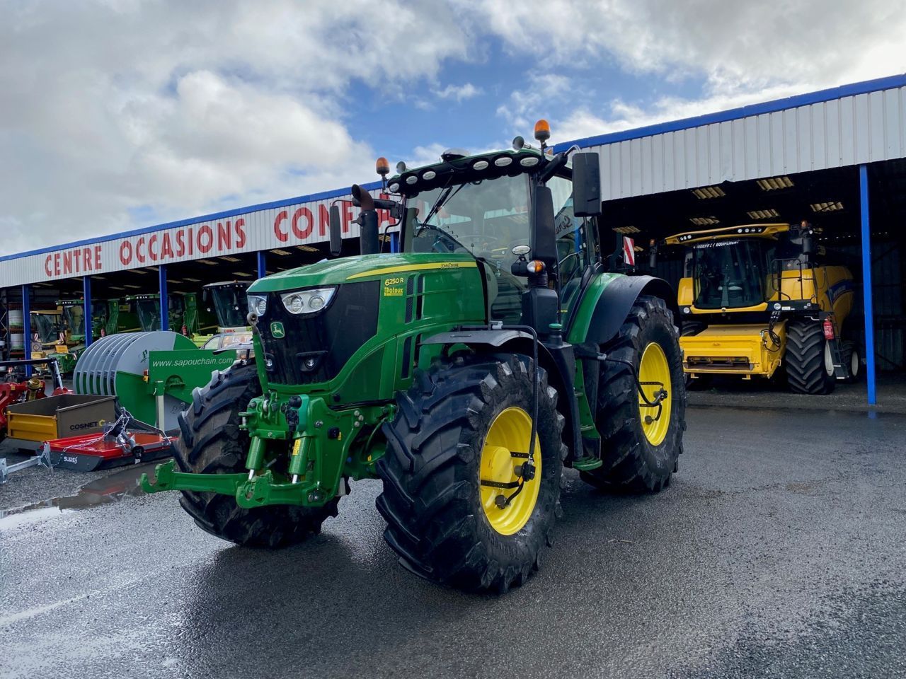 John Deere 6250 R Tractor €98,000