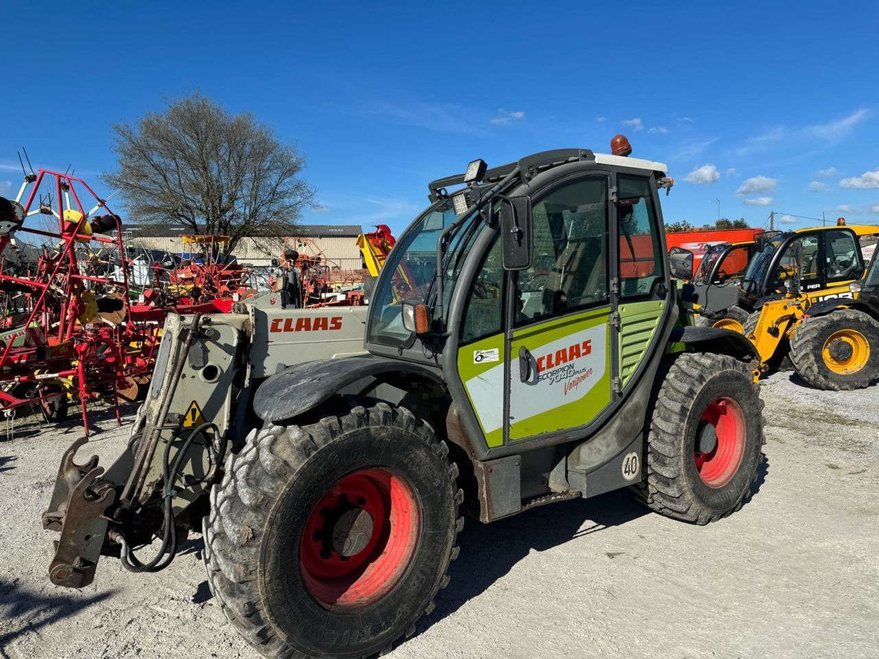 E-FARM: Claas scorpion 7040 varipower - Teleskoplæsser - id H9DBR1R - 27.000 € - Produktionsår: 2009 - Motortimer: 8.100,Frankrig