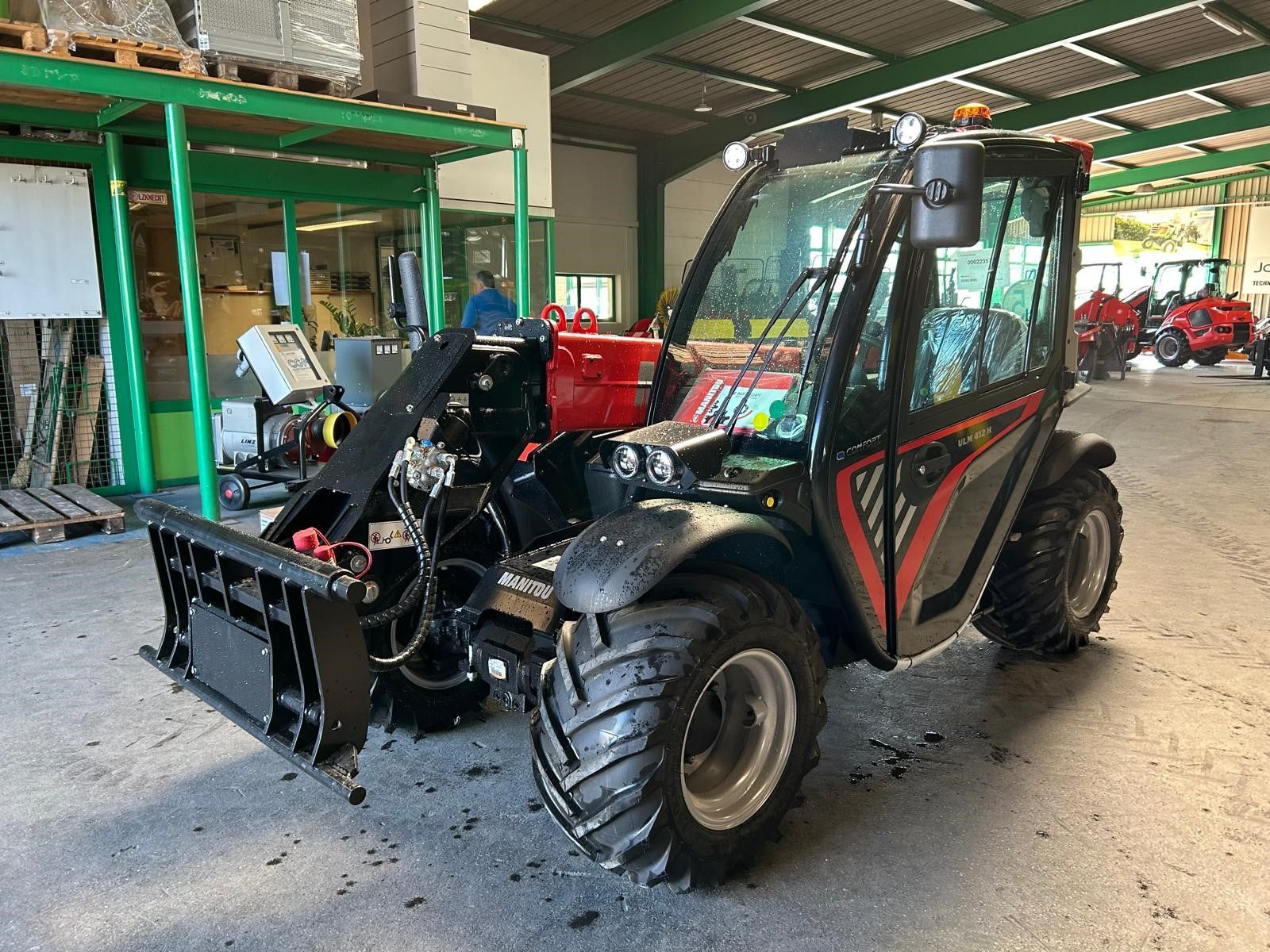 E-FARM: Manitou ULM412 - Teleskoplader - id FXYSPTK - 45.600 € - Baujahr: 2023 - Abgelesene Motorstunden: 10,Motorleistung (PS): 35,Österreich
