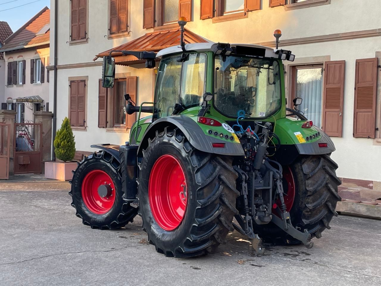 Fendt 516 Vario Profi Plus Tractor €111,000