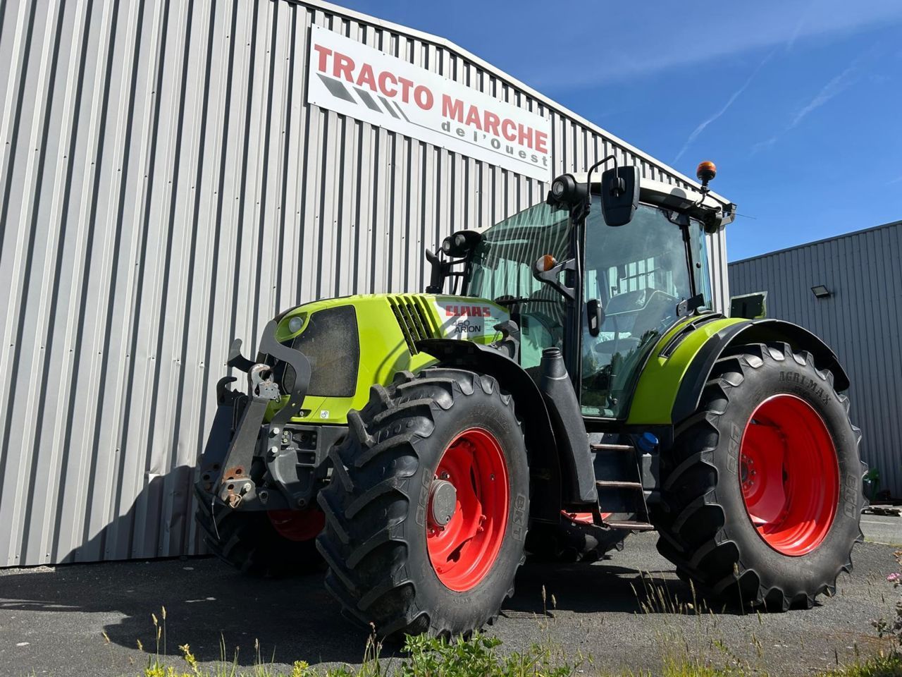 Claas Arion 460 Tractor €59,000