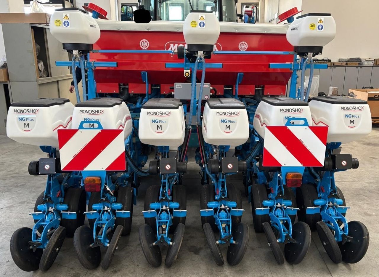 E-FARM: Monosem seminatrice ng plus 6f extend light con microgranulatore elettrico - Taladro de precisión - id 3RFMV2Y - 48.000 € - Año: 2022 - Italia