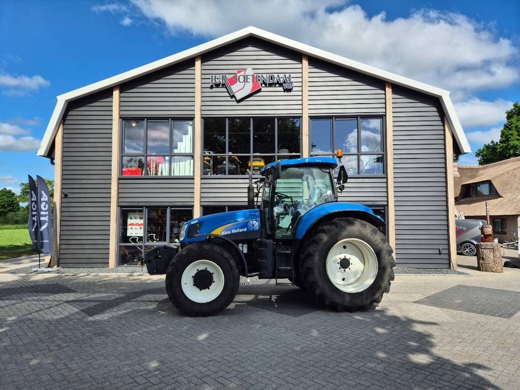 New Holland T 6080 Трактор