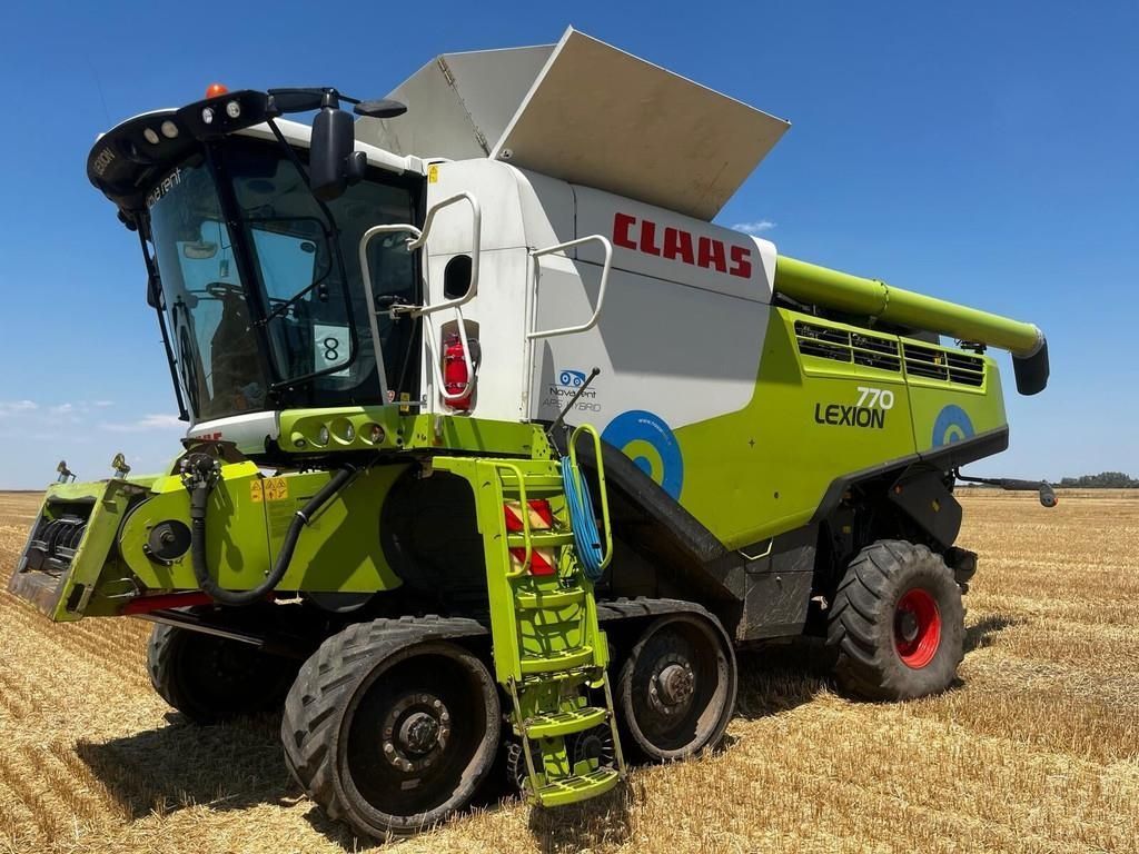 Claas Lexion 770 Terra Trac Combine harvester €115,000