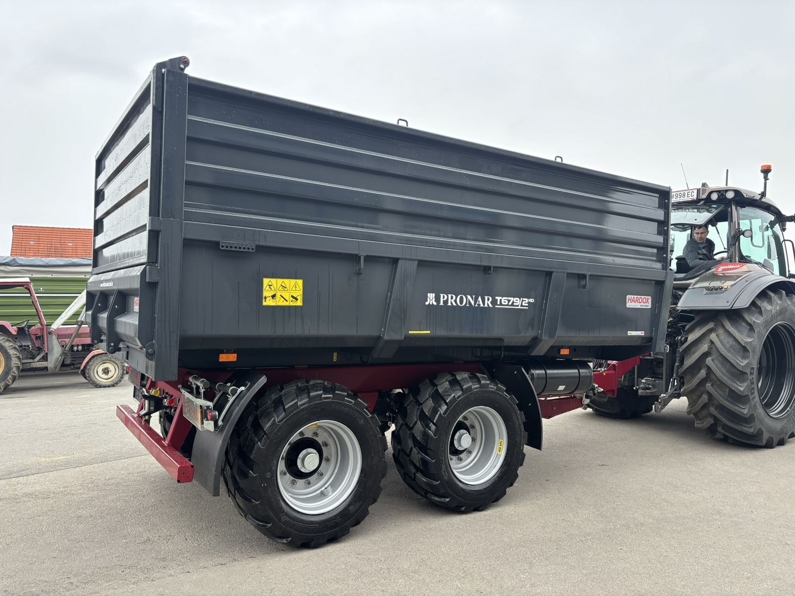 E-FARM: Pronar t 679/2 - Tipper - id QATED4C - €26,584 - Year of construction: 2025 - Austria