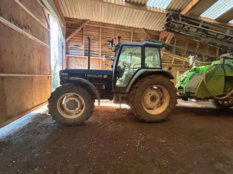 New Holland 7840 Tractor