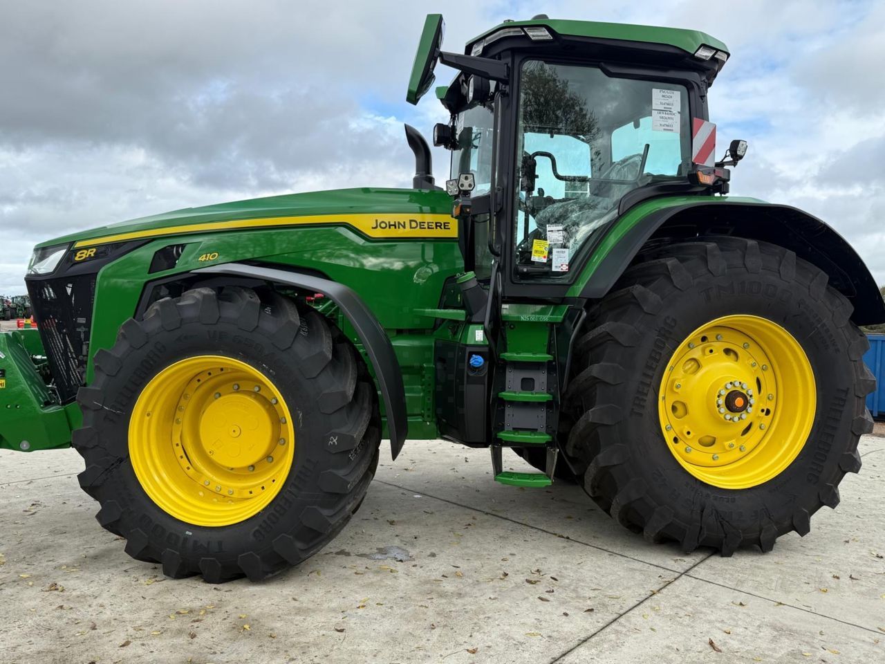 John Deere 8R 410 Tractor 315.000 €