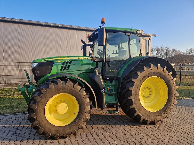 John Deere 6215 R Tractor €135,000