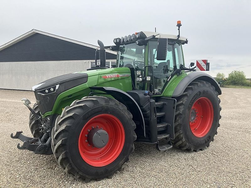 E-FARM: Fendt 1038 Vario - Tracteur - id GRAHUCE - 280 830 € - Année: 2023 - Lecture du nombre d'heure: 2 459,Danemark