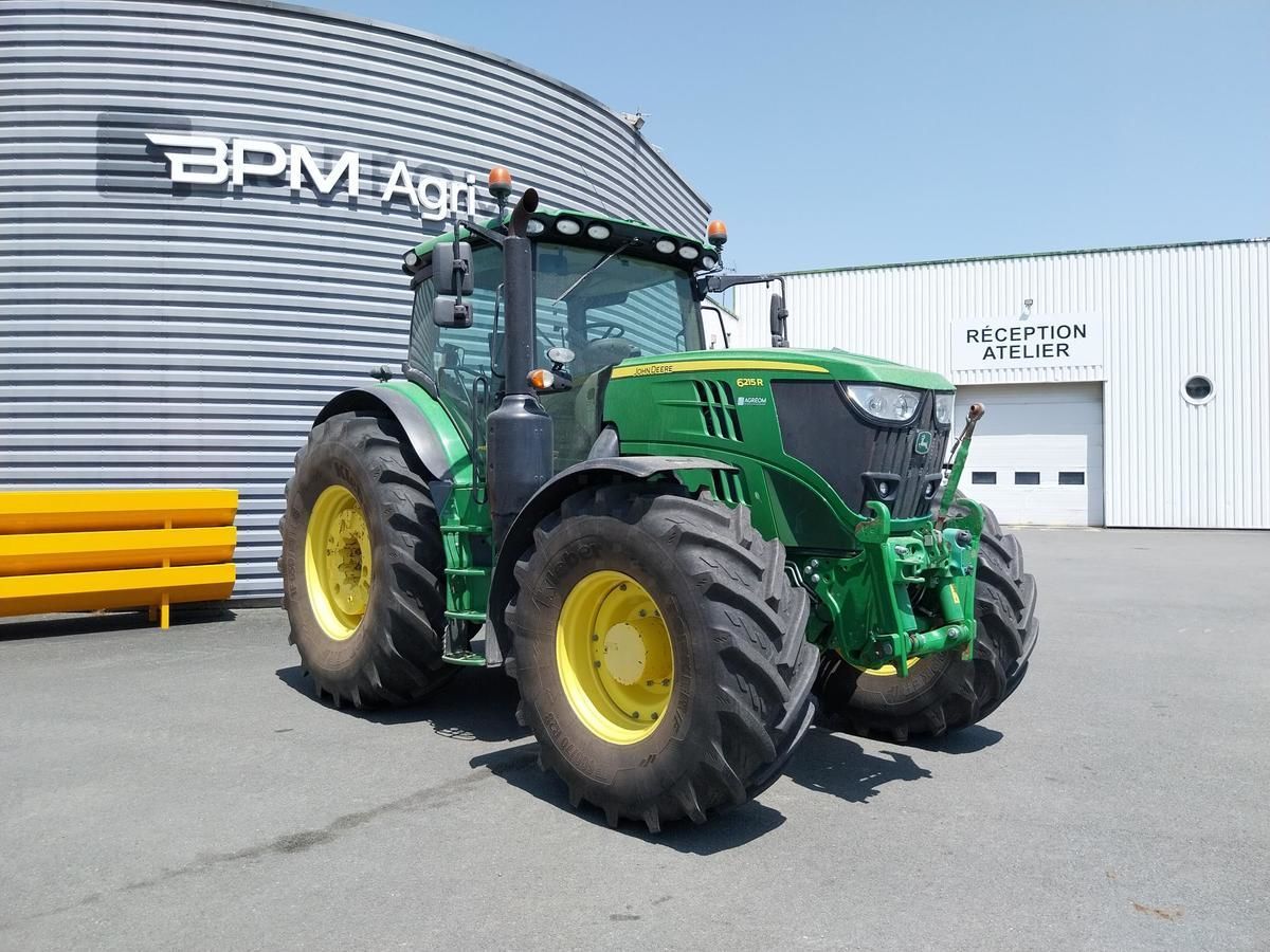 E-FARM: John Deere 6215 R - Tractor - id KLEBT4N - 110.000 EUR - Anul: 2019 - Citeste ore: 4.500,Muterea motorului: 215,Franța