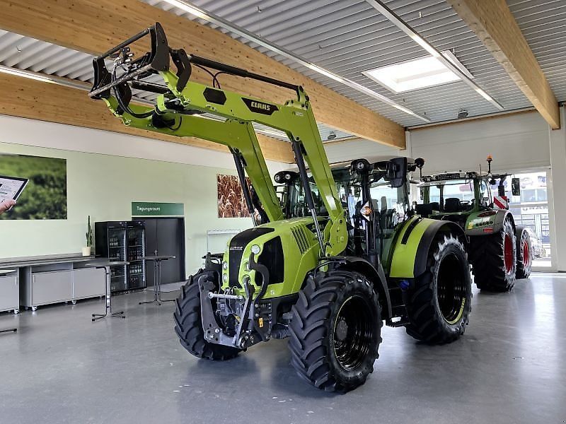 Claas Arion 440 Tractor €76,500