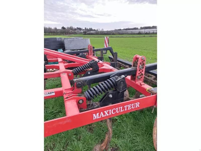 E-FARM: Quivogne maxicultivateur - Mechanical weed control - id YPCBGSZ - €6,900 - Year of construction: 2016 - France